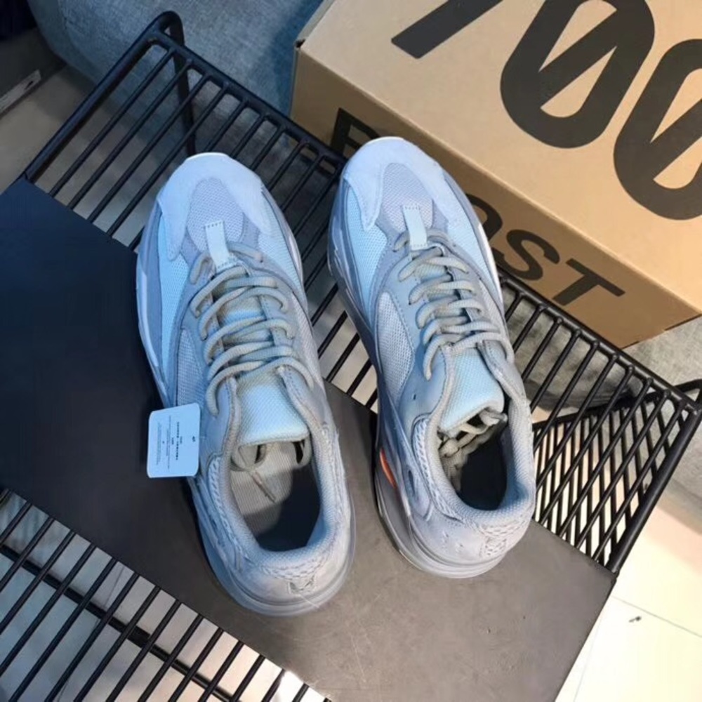 Yeezy Boost 700